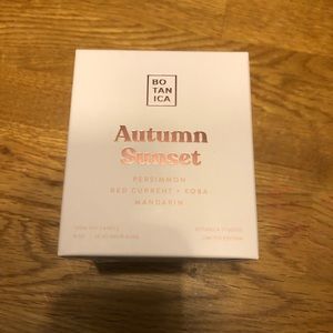Botanica Speckled Ceramic Candle
Brand new in box, Autumn Sunset Persimmon